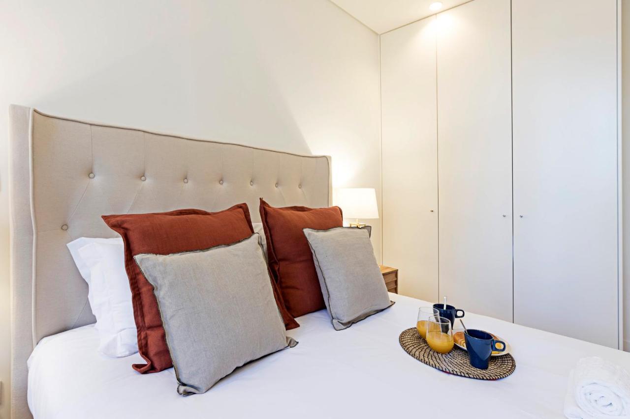 Brand New 1Bd Apart. W/Ac By Lovelystay Porto Bagian luar foto