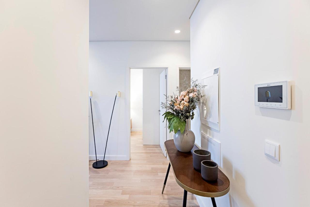 Brand New 1Bd Apart. W/Ac By Lovelystay Porto Bagian luar foto