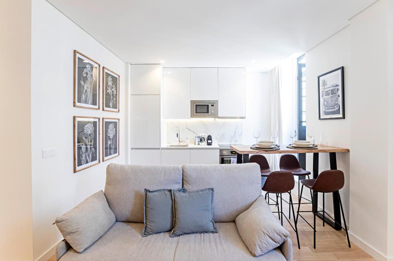Brand New 1Bd Apart. W/Ac By Lovelystay Porto Bagian luar foto