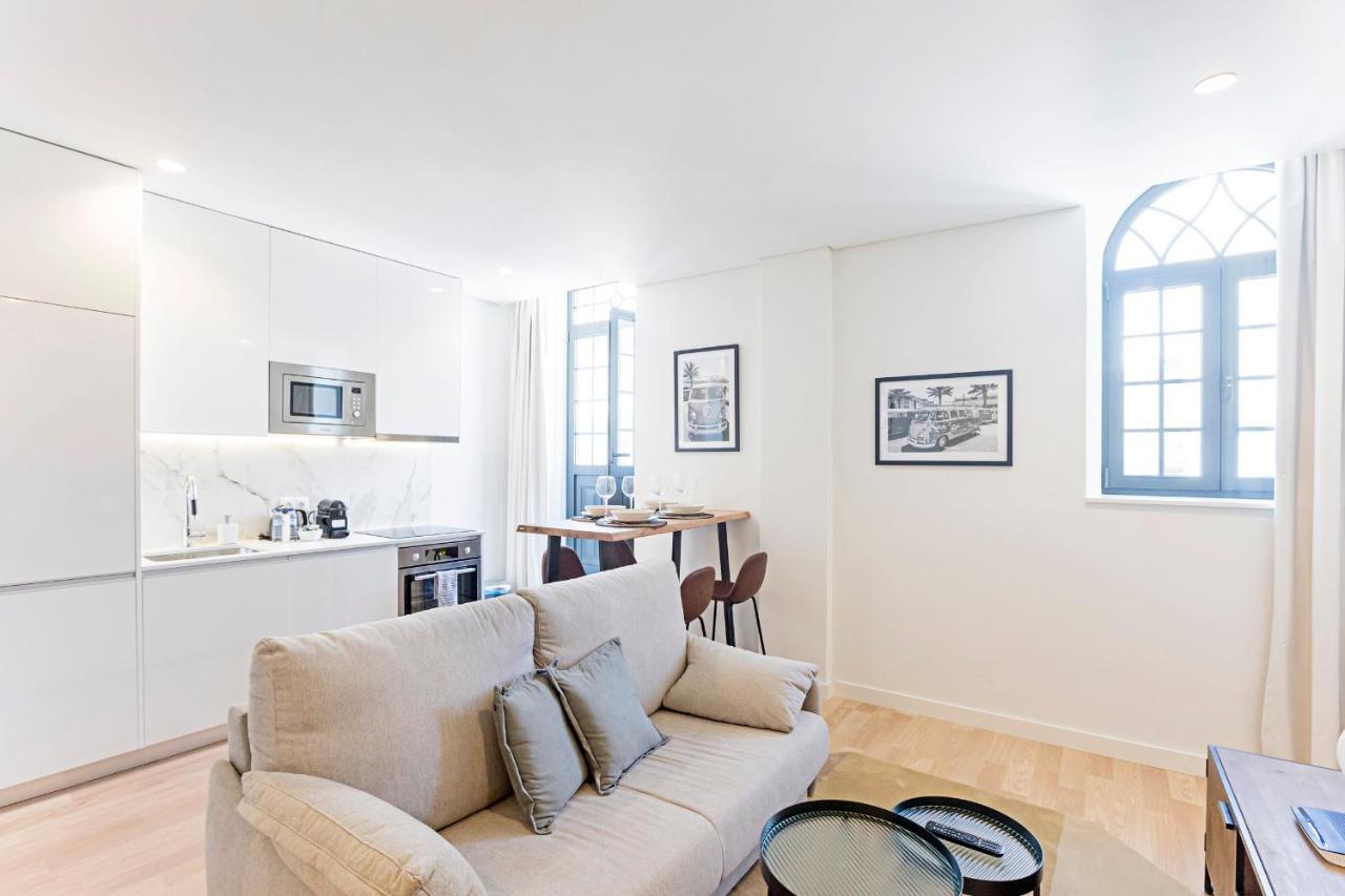 Brand New 1Bd Apart. W/Ac By Lovelystay Porto Bagian luar foto